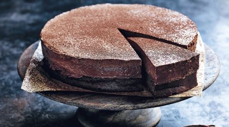 Flourless chocolate mousse layer cake
